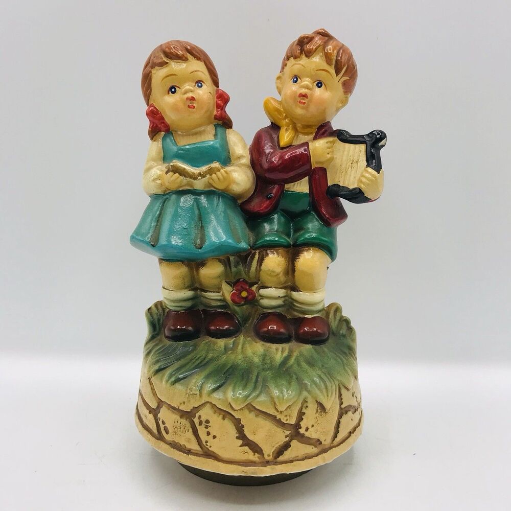 Vintage Japan Music Box Boy Girl Singing Harp Bisque Somewhere My Love 7.5 Inch